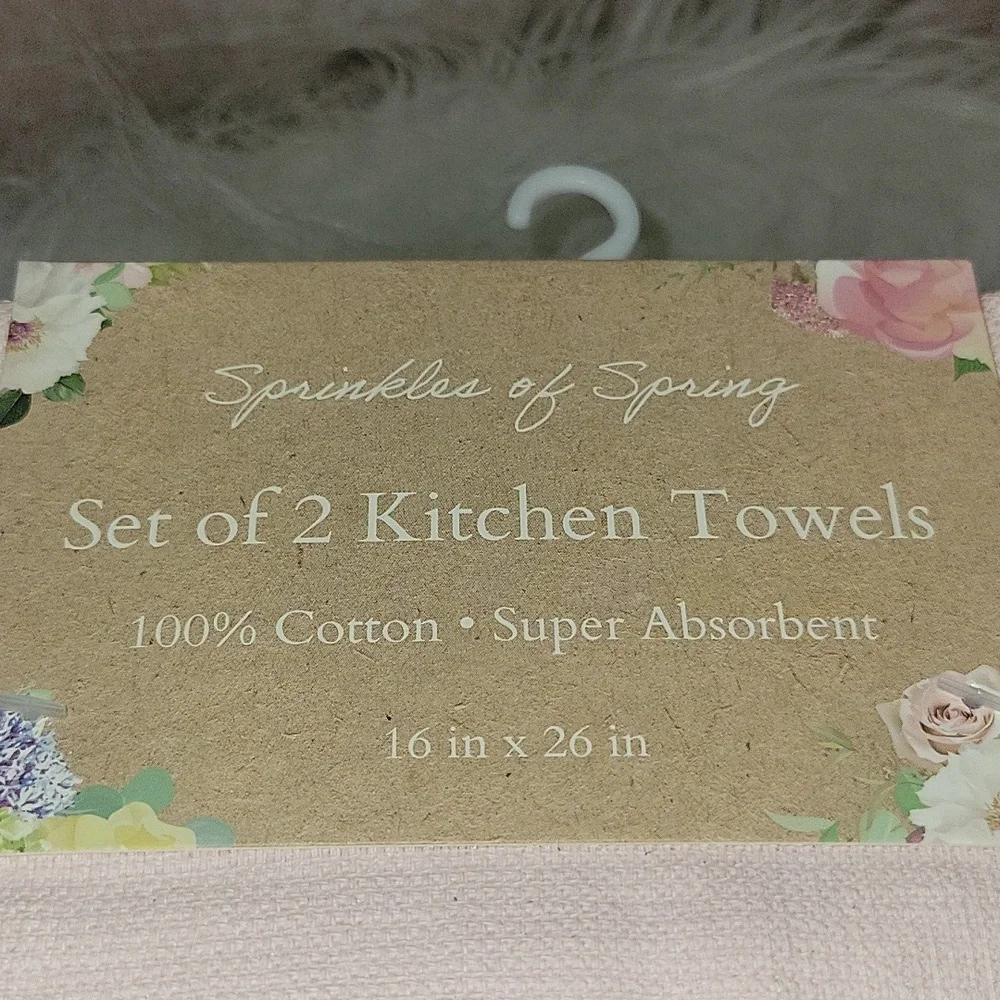 Spring Kitchen Towels 🪿🪷💐 - Picture 4 of 4